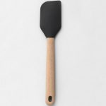 Silicone-Spatula-Vs-Wooden