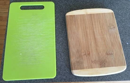 Wood-and-Plastic-Chopping-Board