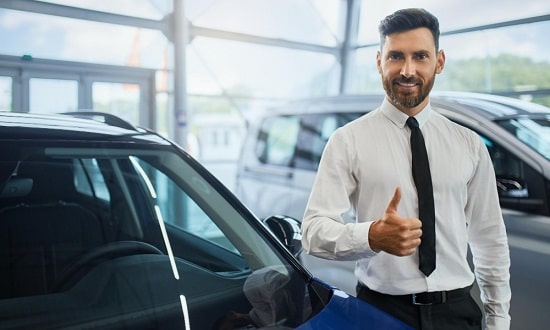 Happy man buying Car Detailing Franchise