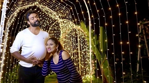 Vinoth Babu & Sindhu