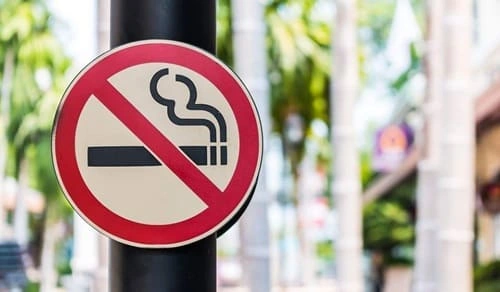  Public Smoking Allowed 