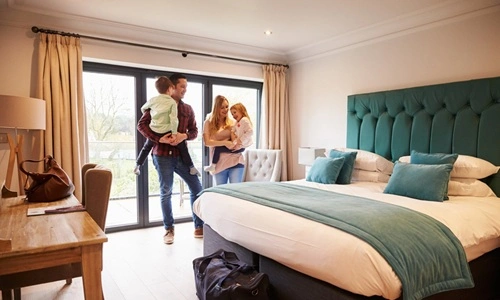 Visitors Allowed In Hotel Rooms